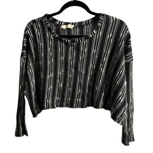 Storia Women’s Long Sleeve Crop Sweater